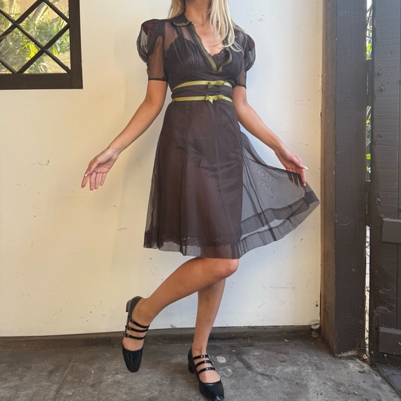 Puff Sleeve Brown 1930s Vintage Dress - Picture 2 of 5